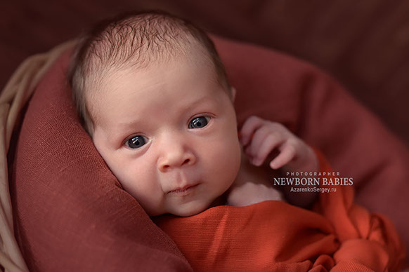 1 час фотосессии Даша позировала с открытыми глазками Фотосессия новорожденноу Даши. Выборг.